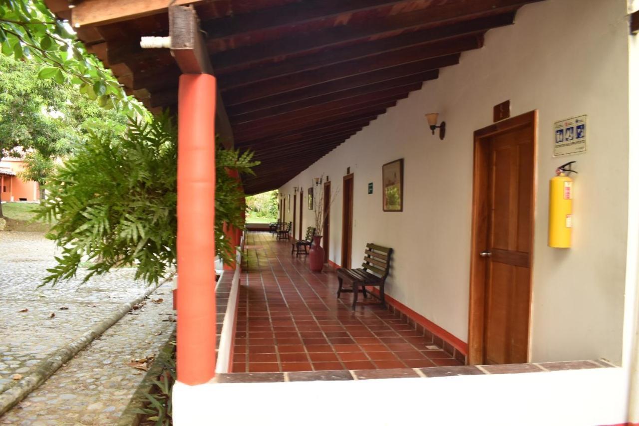 Hosteria Real Hotell Santa Fe de Antioquia Exteriör bild